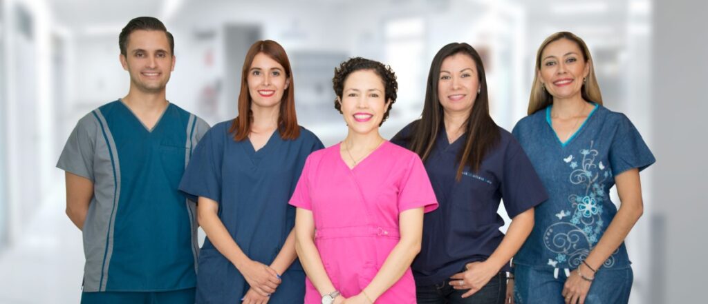 Dr.-Jacqueline-Osuna-Mexico-Bariatric-Surgical-Team-and-Staff